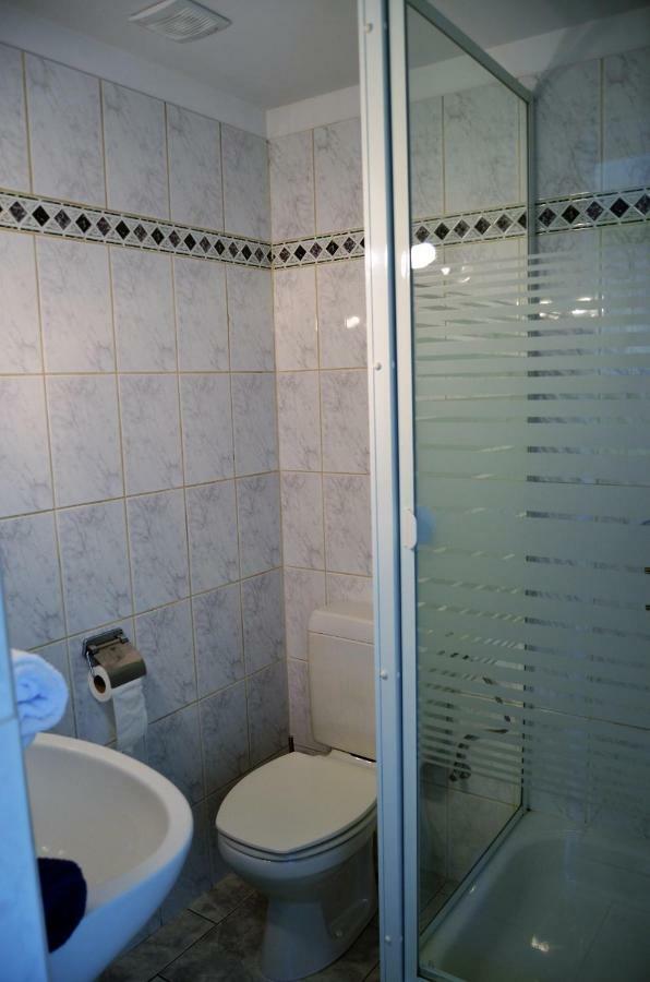 Au Petit H Apartment Stavelot Exterior photo